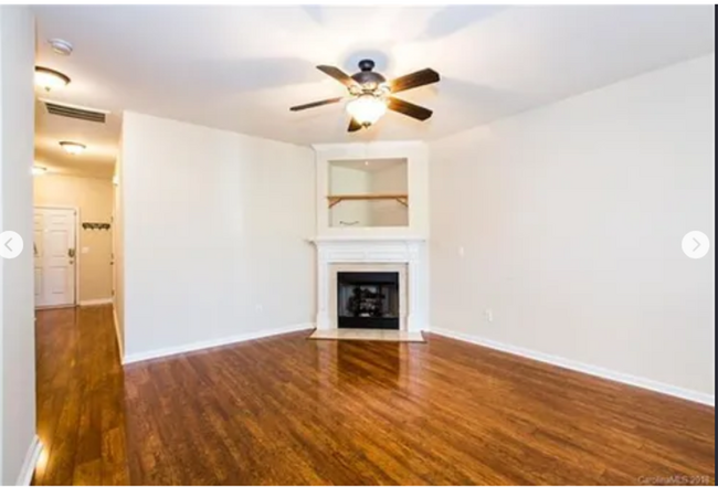 Building Photo - 14723 Lions Paw St