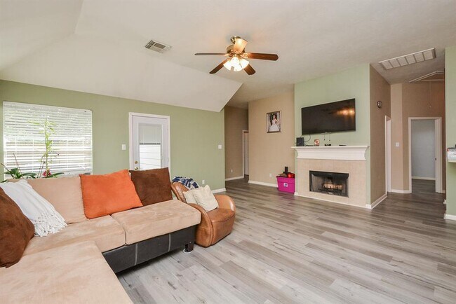 Building Photo - 24810 Sageford Ct