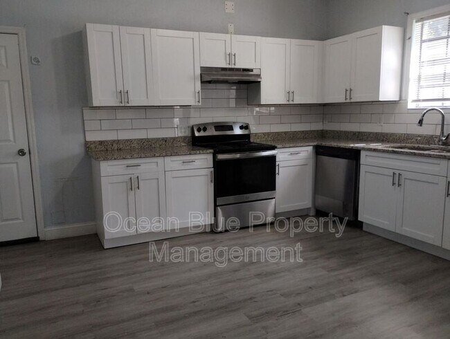 Building Photo - 5112 E 20th Ave