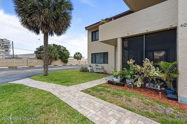 Building Photo - 1145 N Shannon Ave