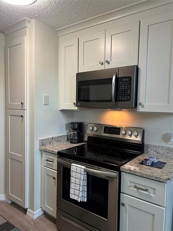 Building Photo - 4224 Sun Village Ct
