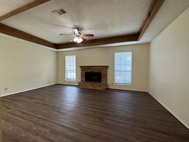 Building Photo - BRO314-316