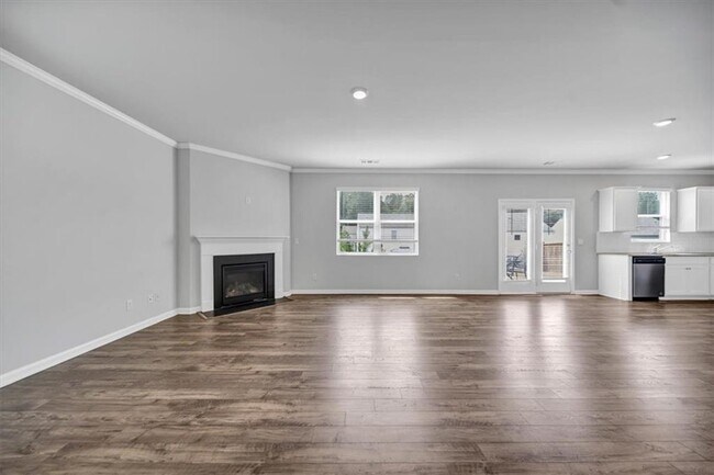 Building Photo - 167 Fernbrook Trl