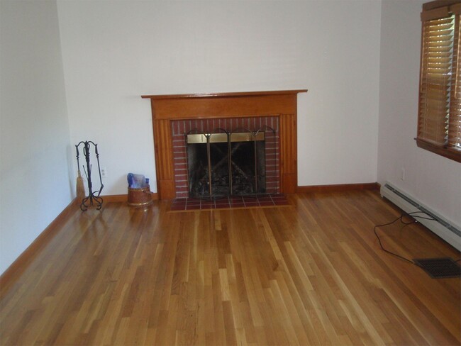 Building Photo - 126 Glendale Rd
