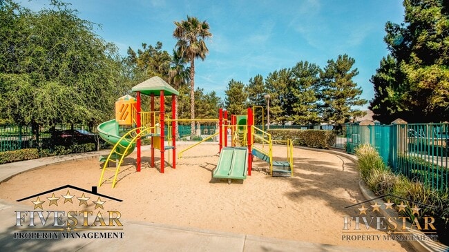 Building Photo - House for Rent on 4938 Shorebird Drive