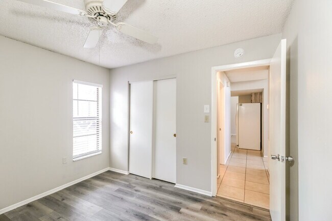 Building Photo - 8505 Luray Dr