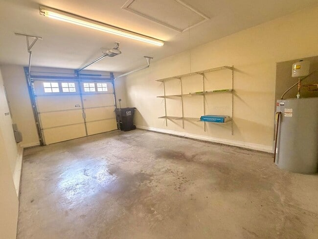 Building Photo - 5644 Mountain Oaks Ln