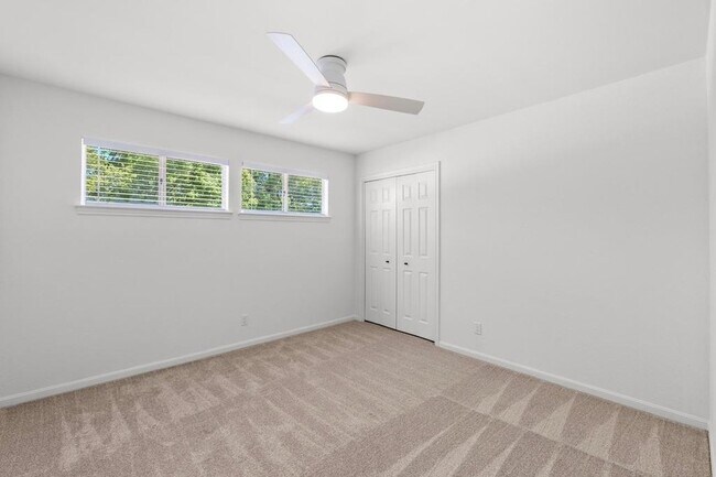 Building Photo - 6603 Whitemarsh Valley Walk