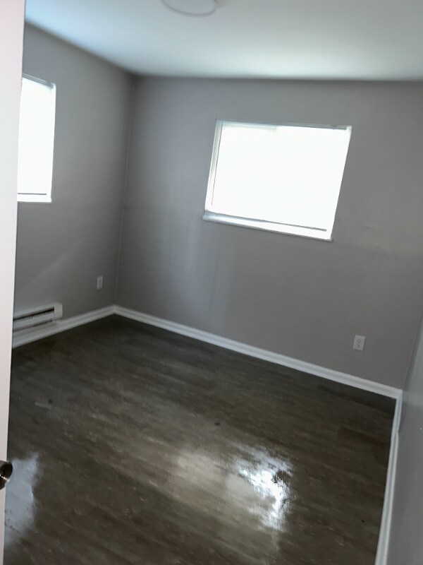 Building Photo - 256 E Nottingham Rd