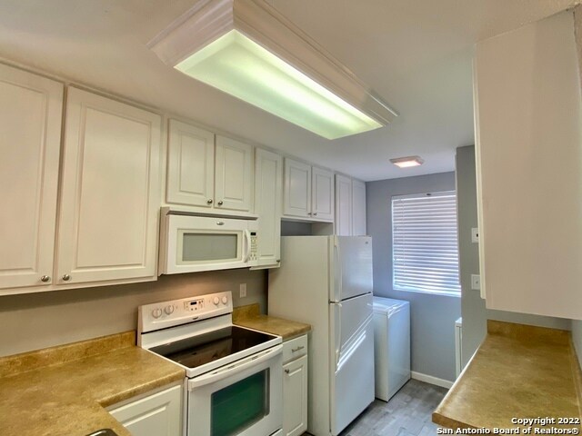 Building Photo - 11815 Vance Jackson Rd