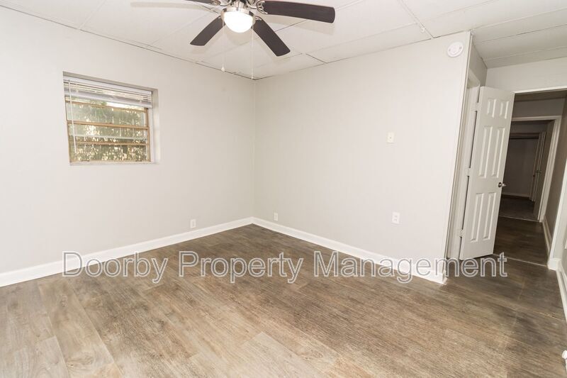 Building Photo - 2609 14th Ave