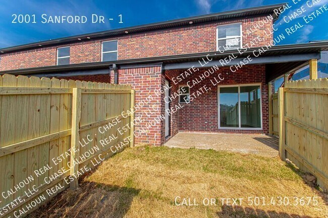 Building Photo - 2001 Sanford Dr