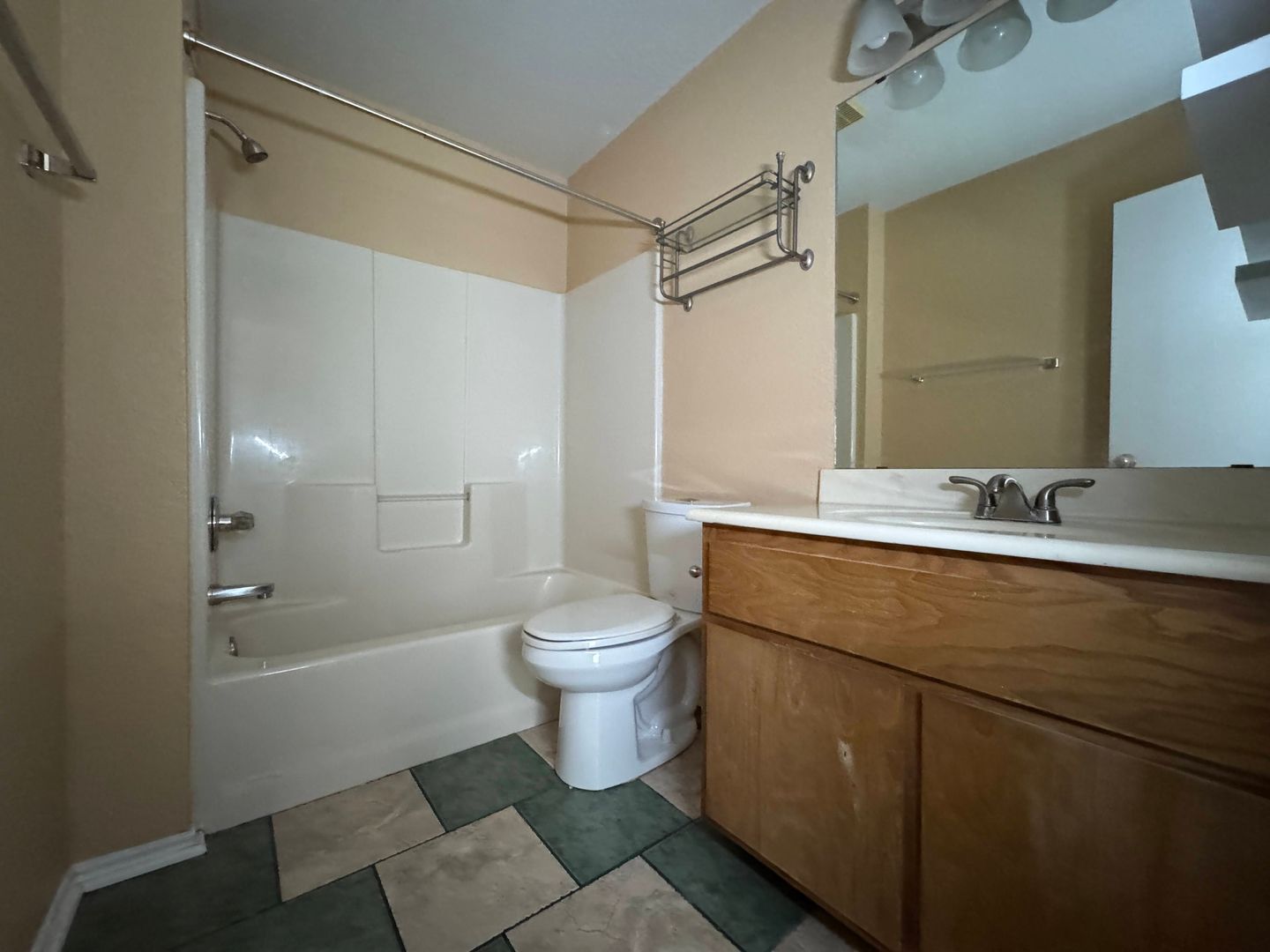 Building Photo - 2801 Alma Dr