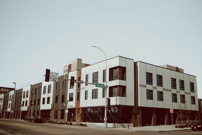 Building Photo - Trestle Lofts