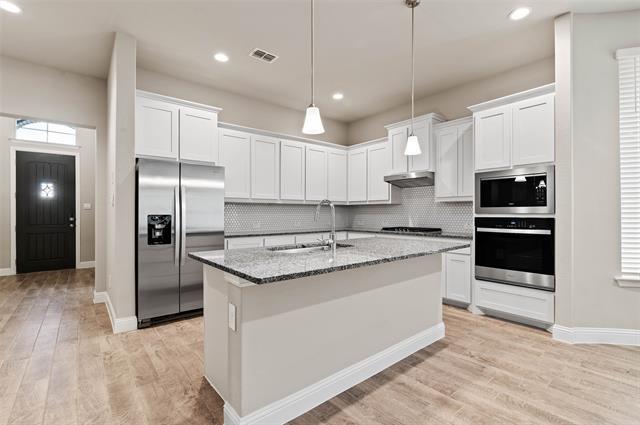 Building Photo - 3032 Lionsgate Dr