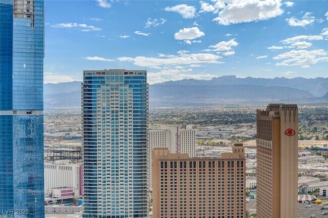 Building Photo - 222 Karen Ave