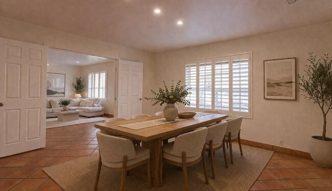 Building Photo - 5240 E Cholla St