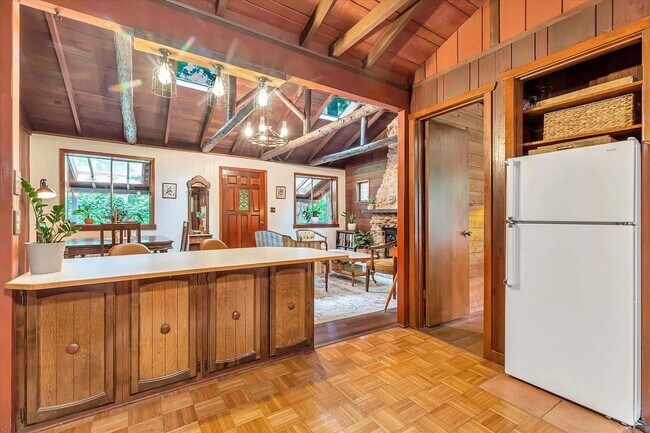 Building Photo - Picturesque, Pet Friendly, with Garage and...
