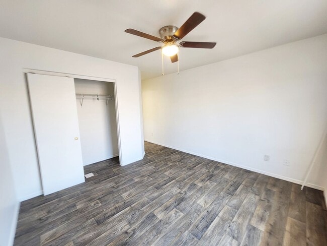 Building Photo - 3 bed 2 bath home