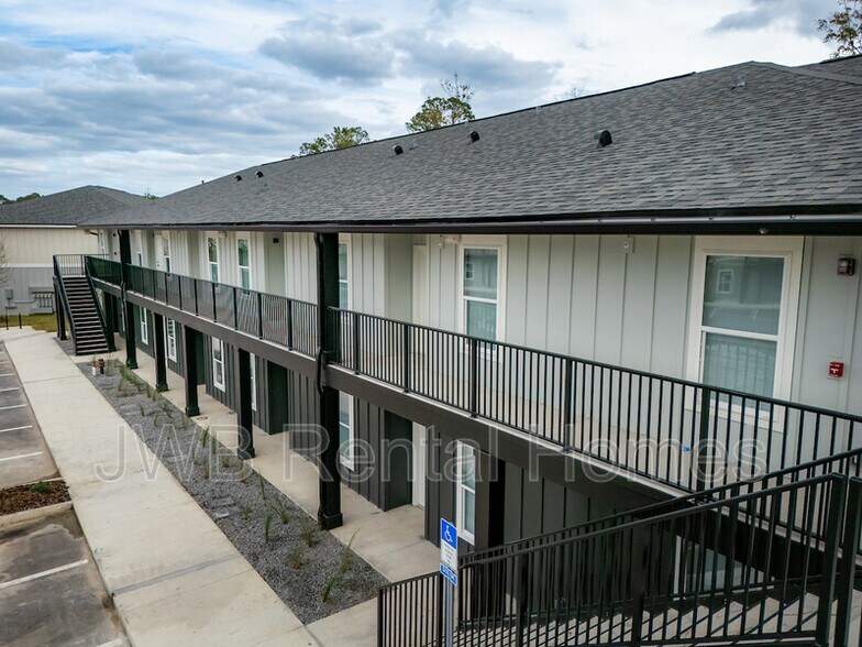 Primary Photo - 10109 Old St Augustine Rd