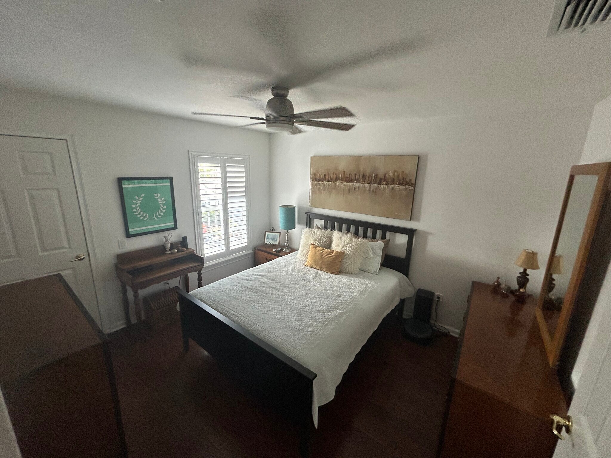 Guest bedroom 1 - 10314 Saville Rowe Ln