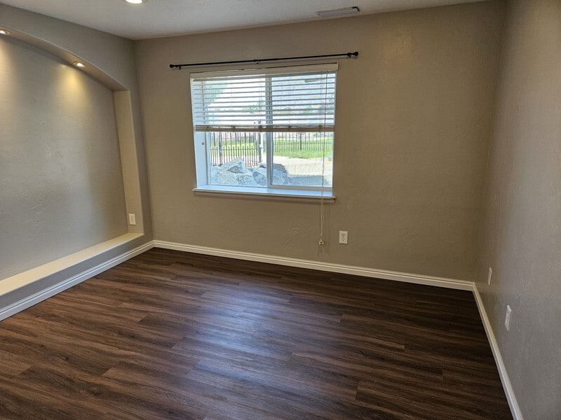Building Photo - 4211 Lodge Pole Dr