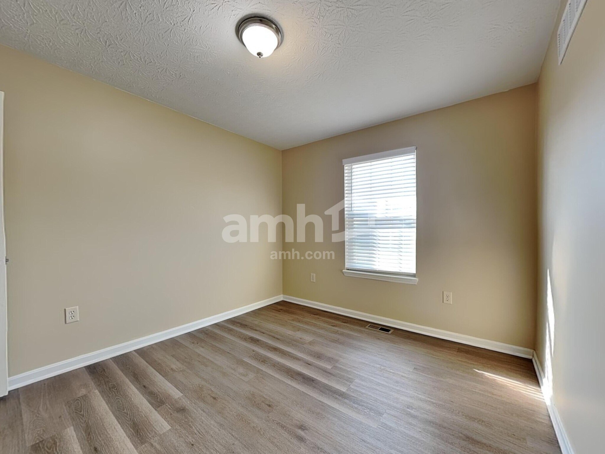 Building Photo - 2776 Shamu Dr