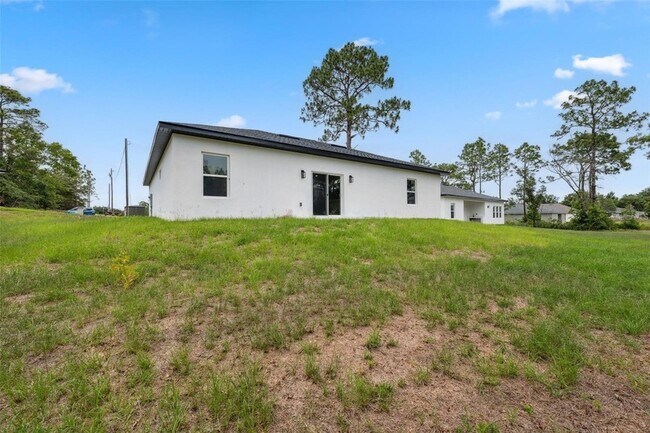 Building Photo - 6062 SW 154th Place Rd
