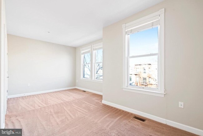 Building Photo - 1350 Monroe St NW