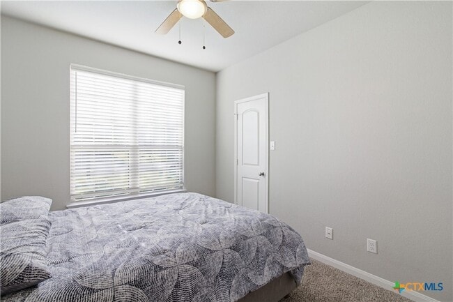 Building Photo - 1207 Amber Dawn Dr