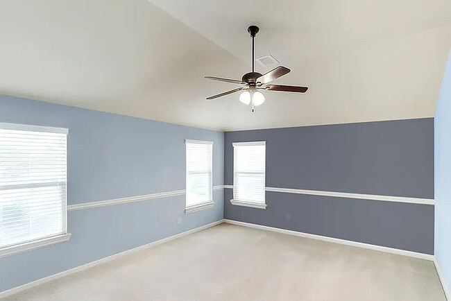 Building Photo - "Spacious 4-Bed Oasis with 2.5 Baths in Charming Simpsonville – 2400 Sq Ft of Comfort Awaits!"