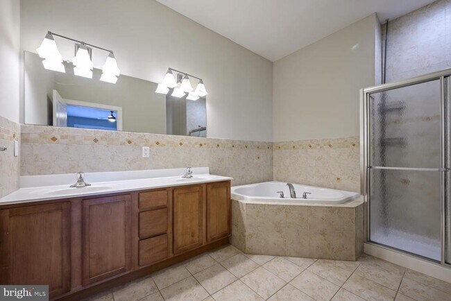 Building Photo - 2350 NJ-33