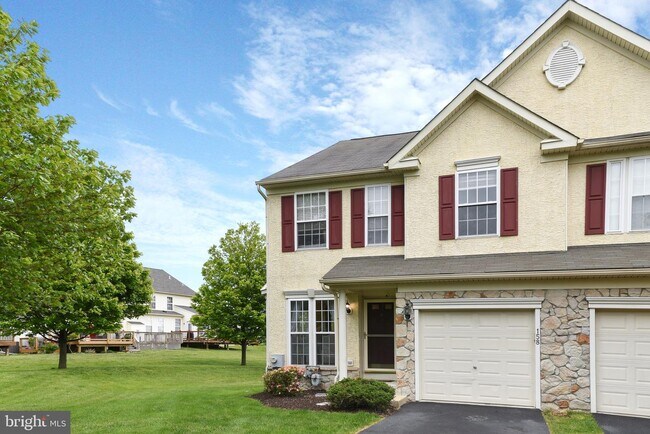 Building Photo - 158 Maloney Terrace