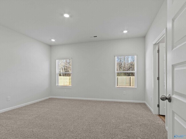 Building Photo - 1251 Eidson St