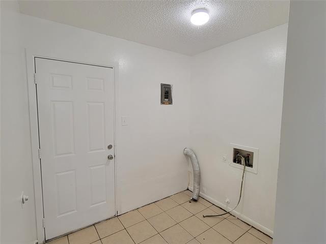 Building Photo - 1528 W Elm St