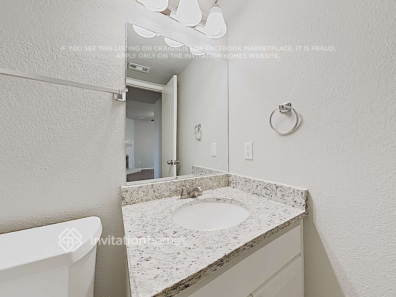 Building Photo - 3901 Quail View Dr