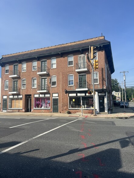 Building Photo - 703 W Haverford Rd