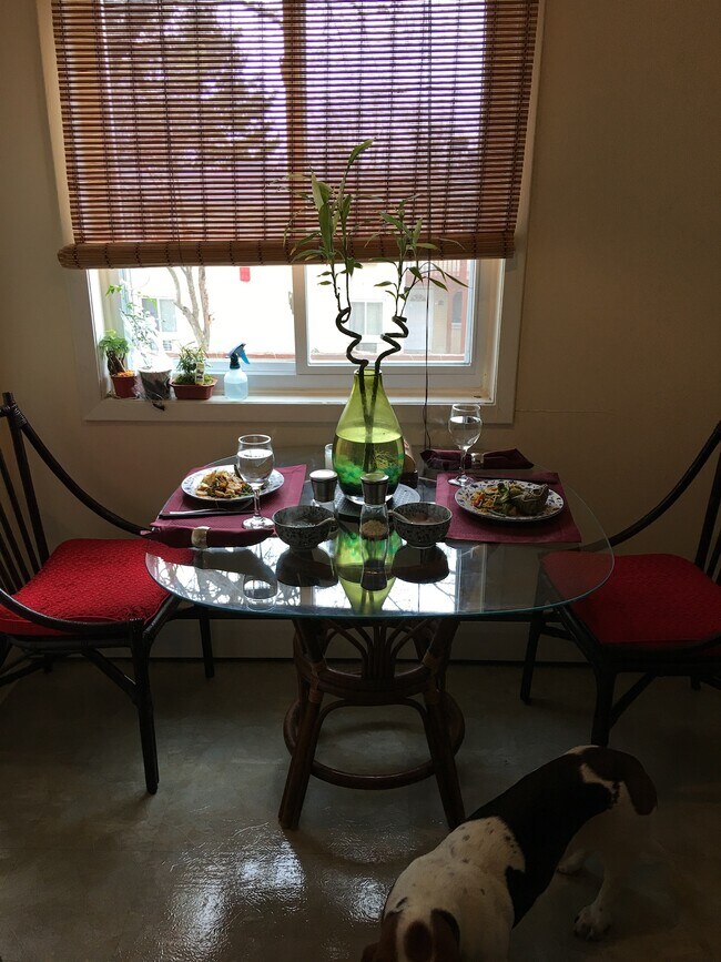 Building Photo - 1 Lake Ave