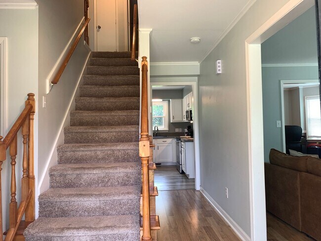Building Photo - Fantastic Renovated Residence, Large Yard,...