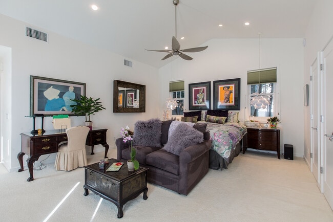 Master Bedroom - 5440 Ben Ave