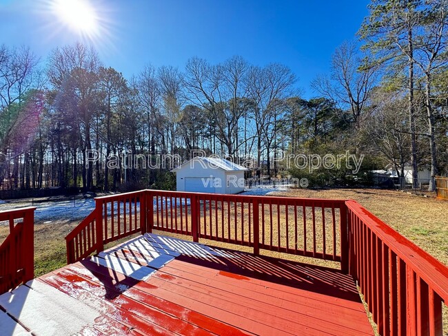 Building Photo - 4005 Camary Dr SE