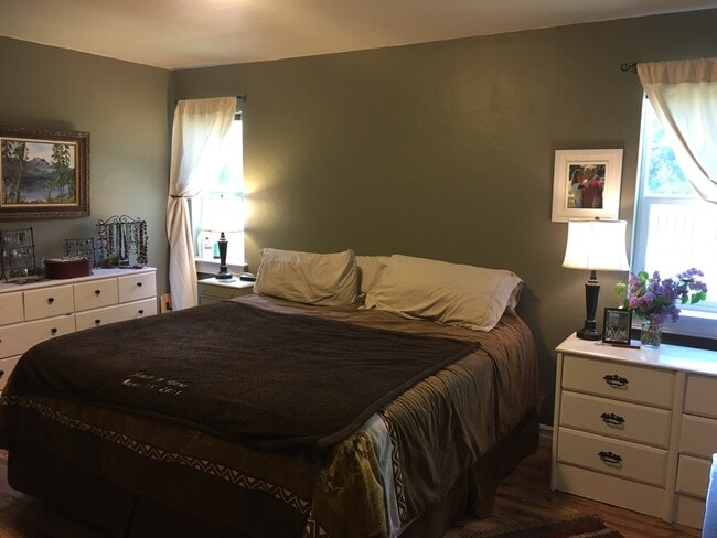 Building Photo - Cozy 3 bed 2 bath + bonus room in The Arbors