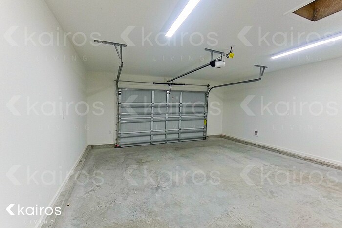 Building Photo - 11365 Camden Ct Cir