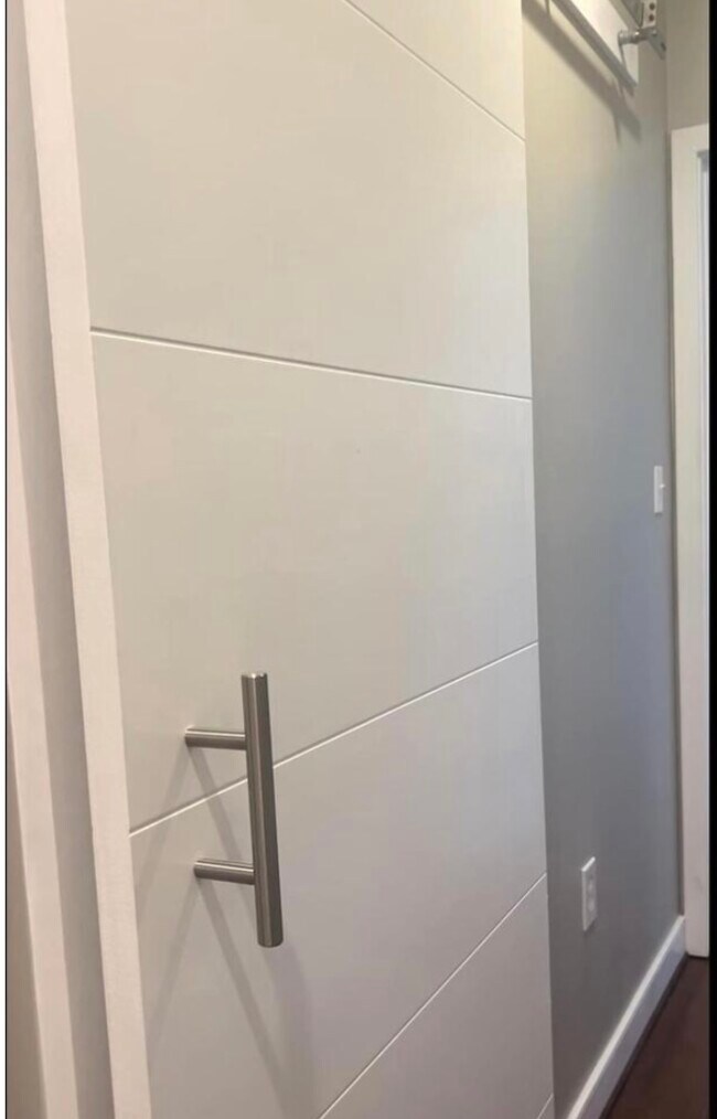 Pocket Door Feature - 1425 5th St NW