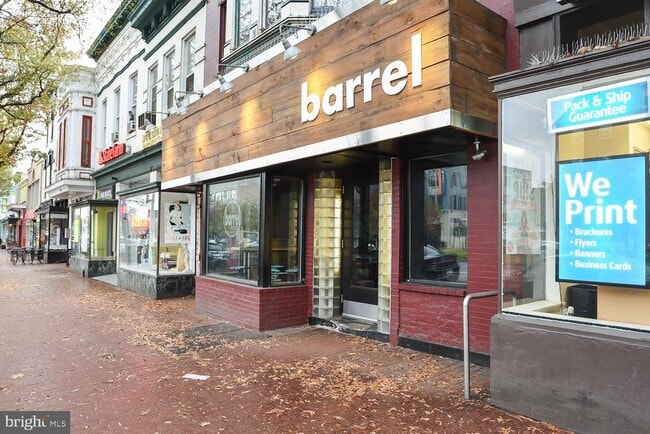 Building Photo - 501 Seward Square SE