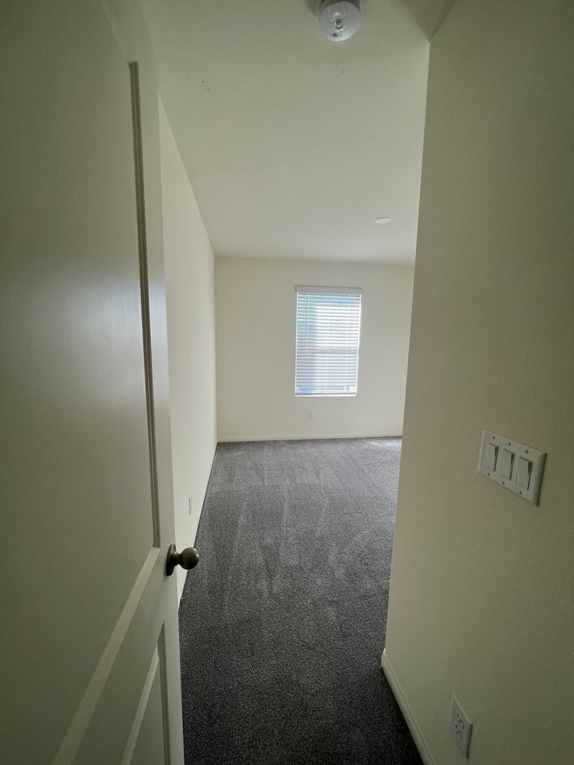 Building Photo - 4816 Kinworthy St