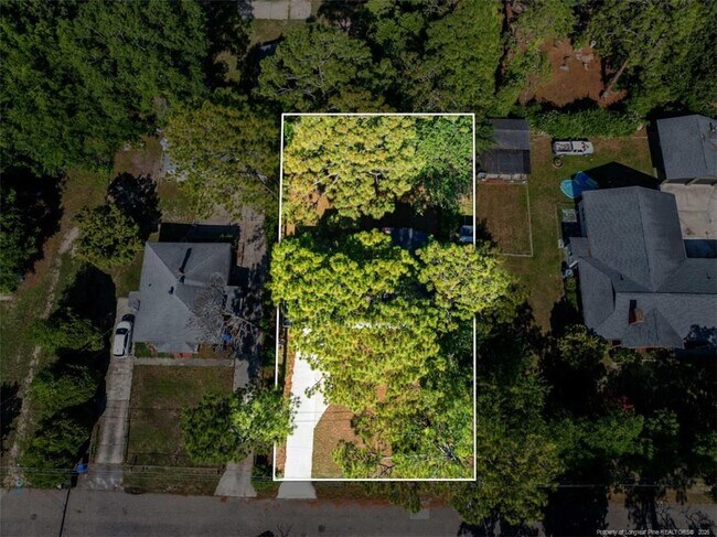 Building Photo - 804 Rodie Ave