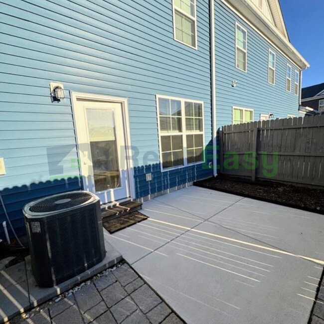 Building Photo - 1229 Parkley Dr