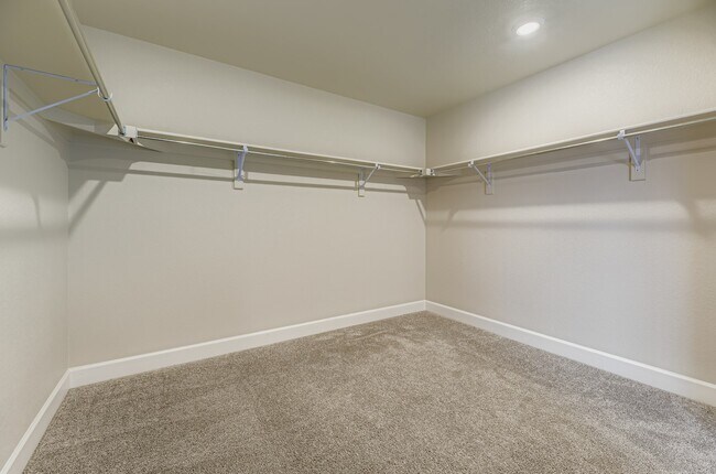 Building Photo - 18281 Grosbeak Pl