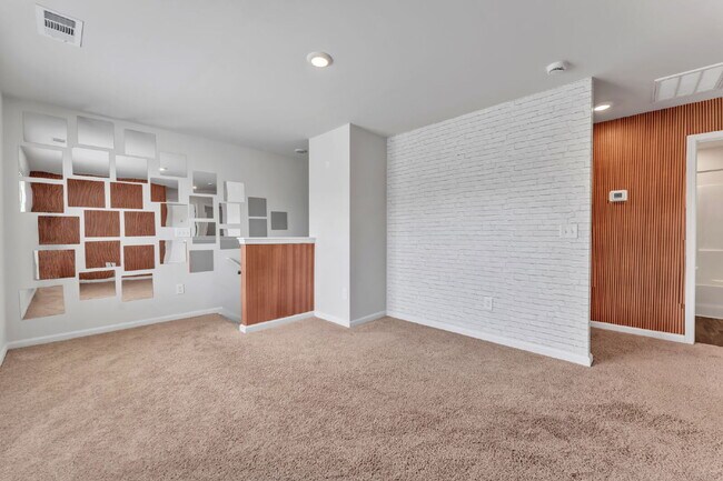 Building Photo - Stunning 3BR/2.5BA Home | Private Fenced Yard & Outdoor Oasis $2190/mo rent